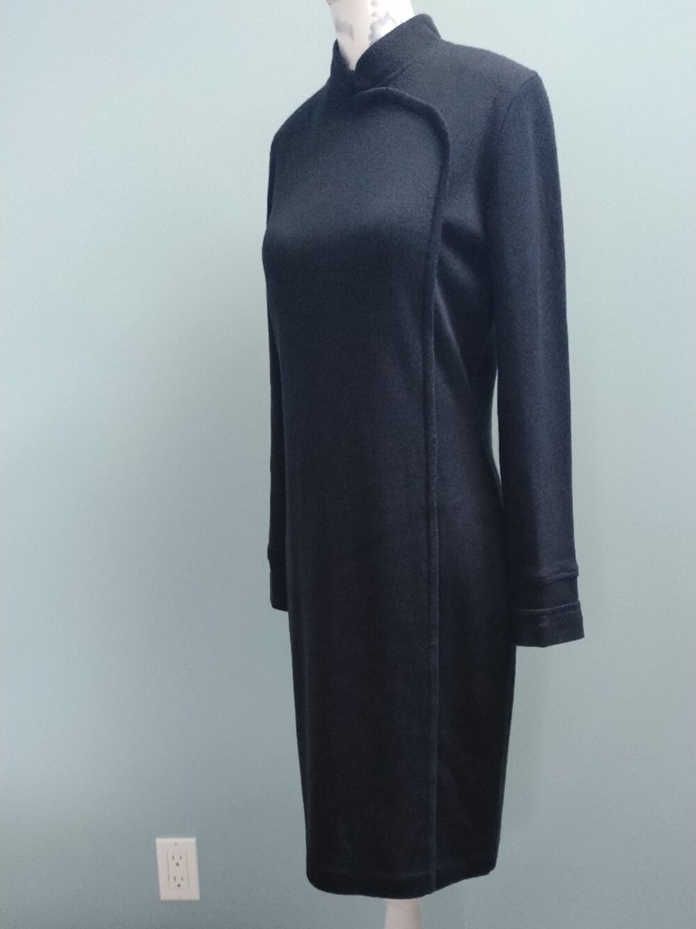 Nina Patrick Wool Blend Black Knit Dress, size M - Picture 3 of 9